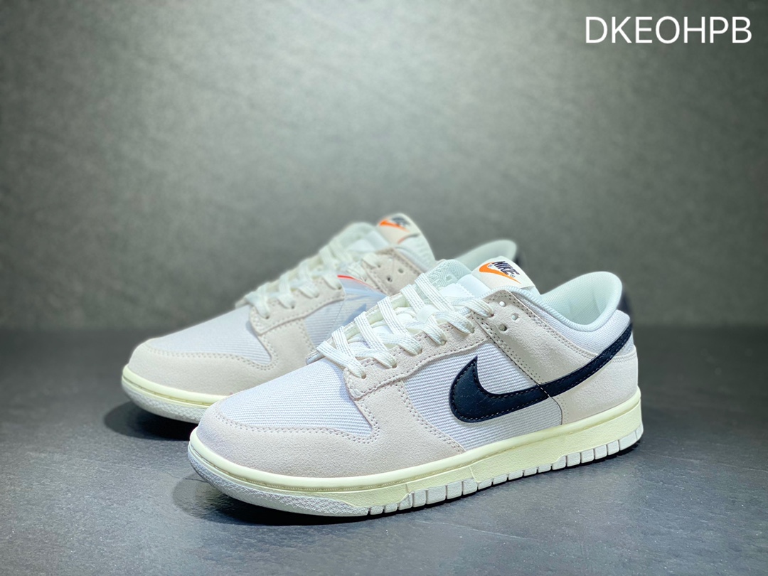 300 NIKE Dunk SB Low 低帮休闲板鞋  DO9776-001