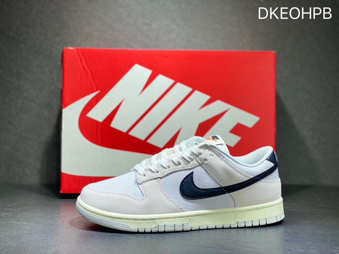 300 NIKE Dunk SB Low 低帮休闲板鞋  DO9776-001