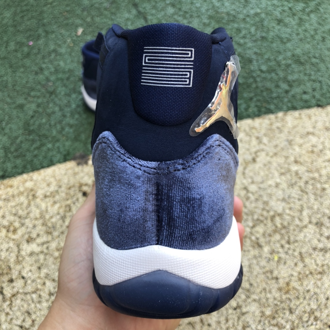 Air Jordan 11 Velvet WMNS ”Midnight Navy” velvet midnight navy blue AR0715-441