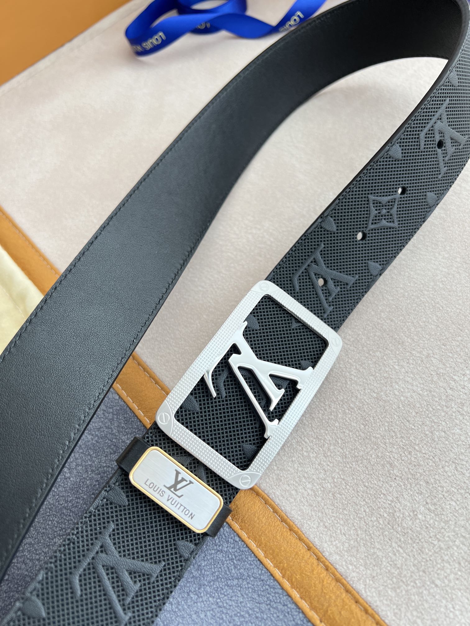 品名LV..路易..威登️腰带皮带原