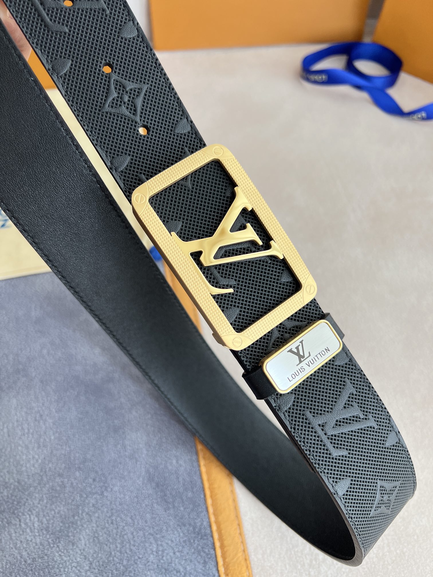 品名LV..路易..威登️腰带皮带原