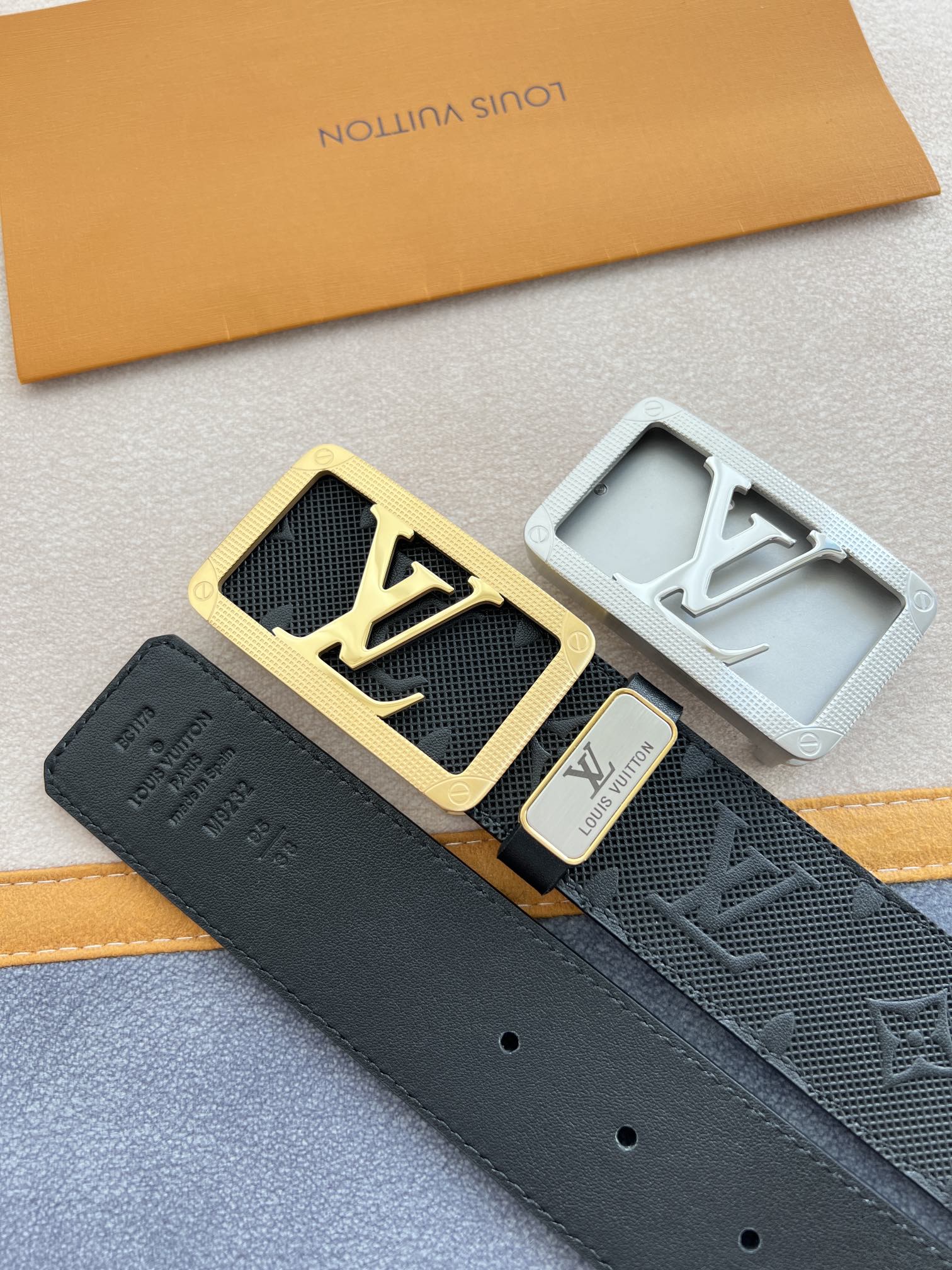 品名LV..路易..威登️腰带皮带原