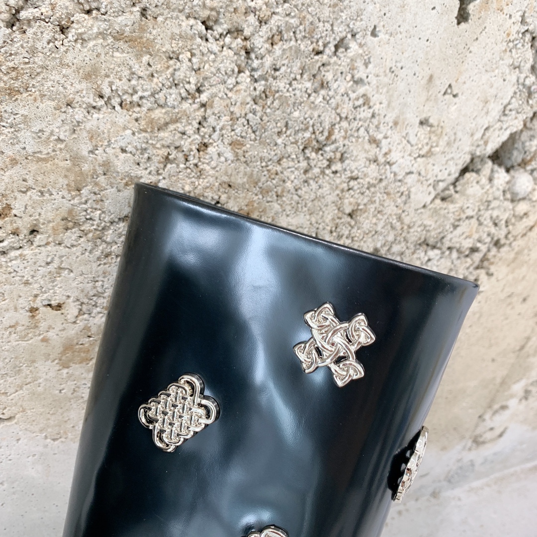 Toga Pulla Retrograde Knight’s Boots: Top-Class Unique Button Design, Cow Skin, 1600 - 图片 8