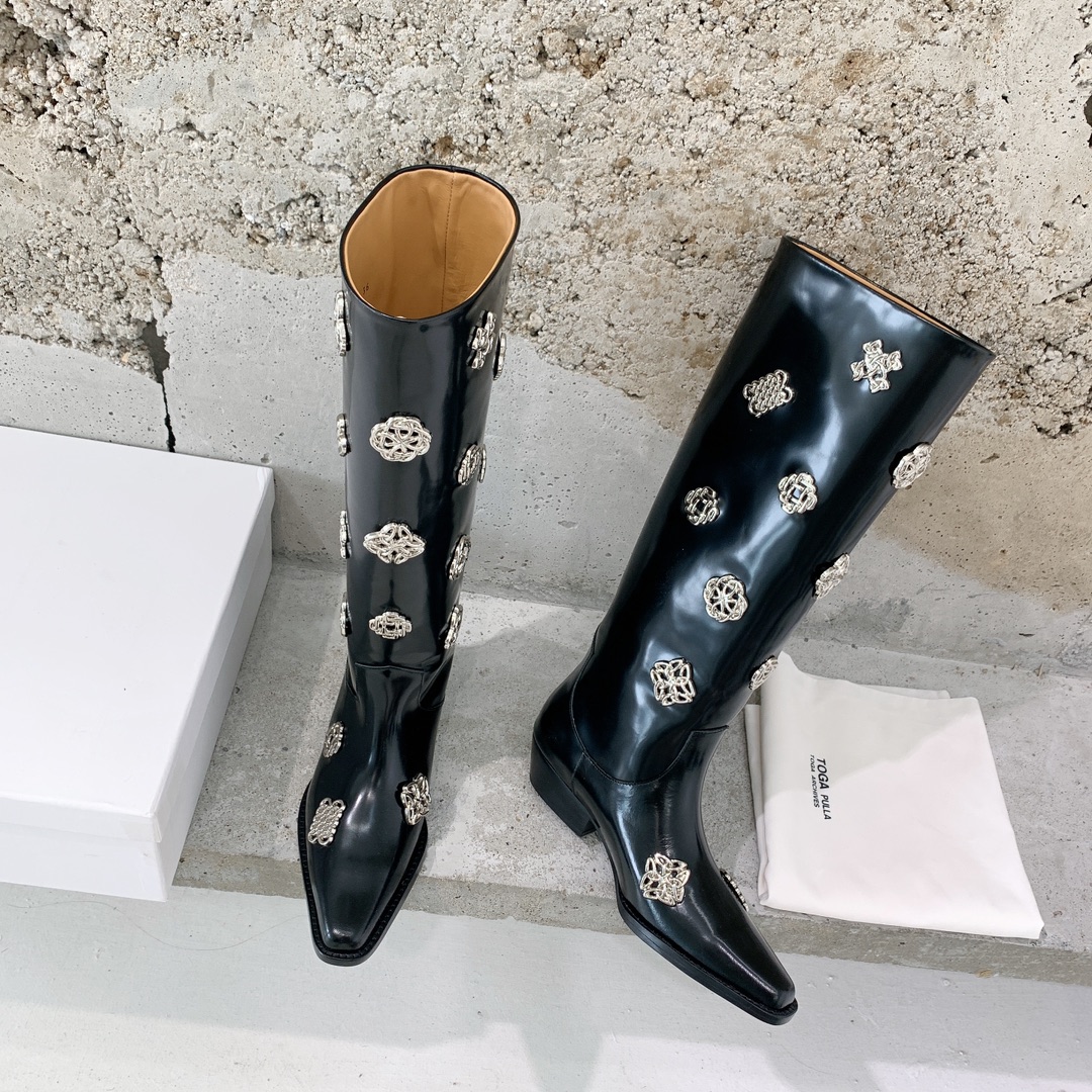 Toga Pulla Retrograde Knight’s Boots: Top-Class Unique Button Design, Cow Skin, 1600 - 图片 3