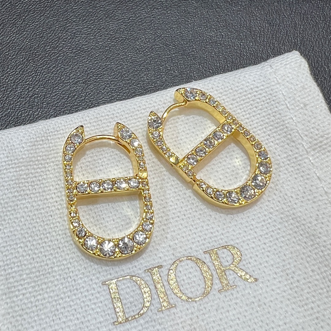 新款☑️DIOR迪奥CD满钻耳钉耳环