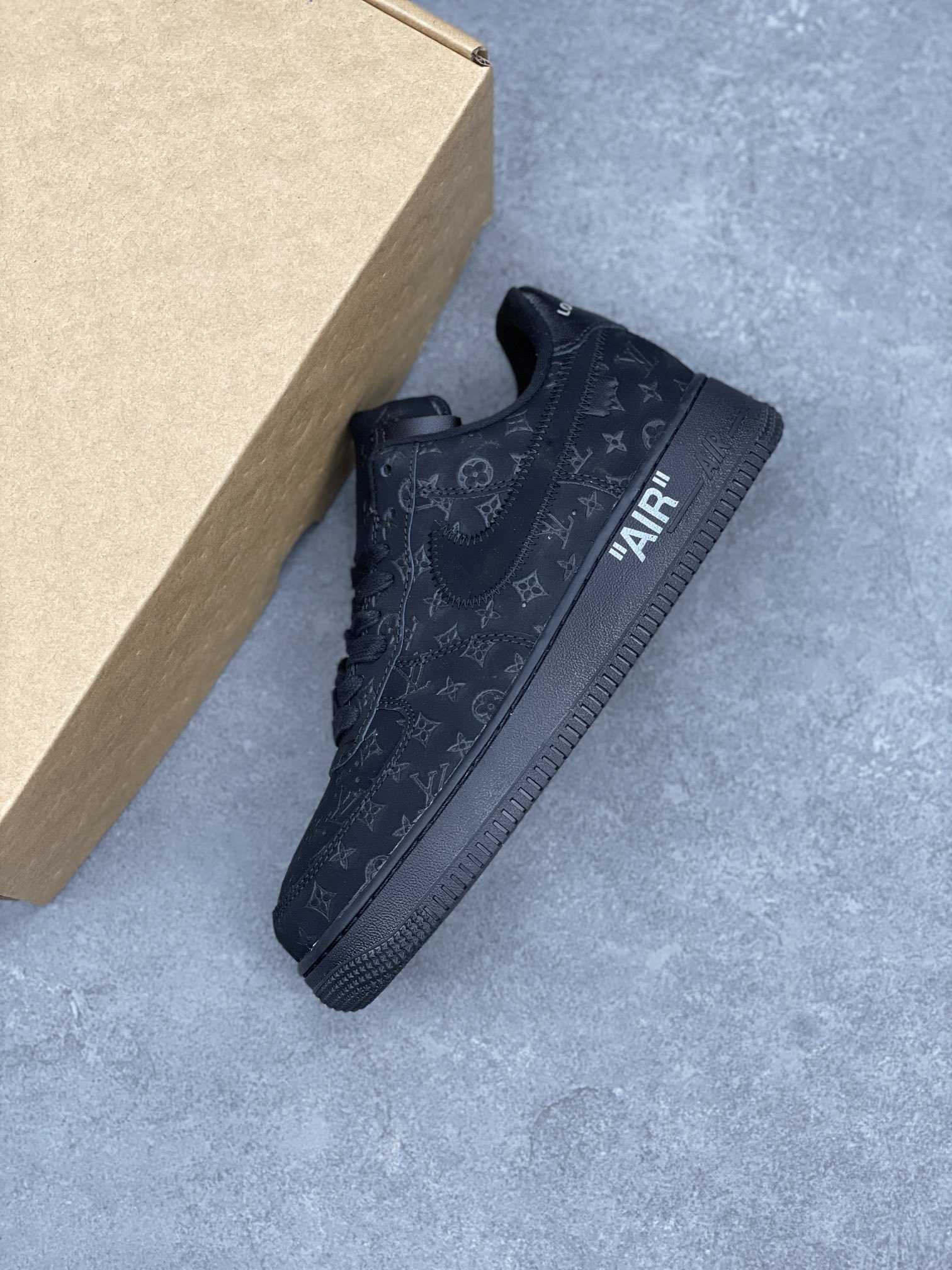 Lv x Nike Air Force 1 Low Louis Vuitton Sneakers - Limited Edition 8 i1660683014 5521 6