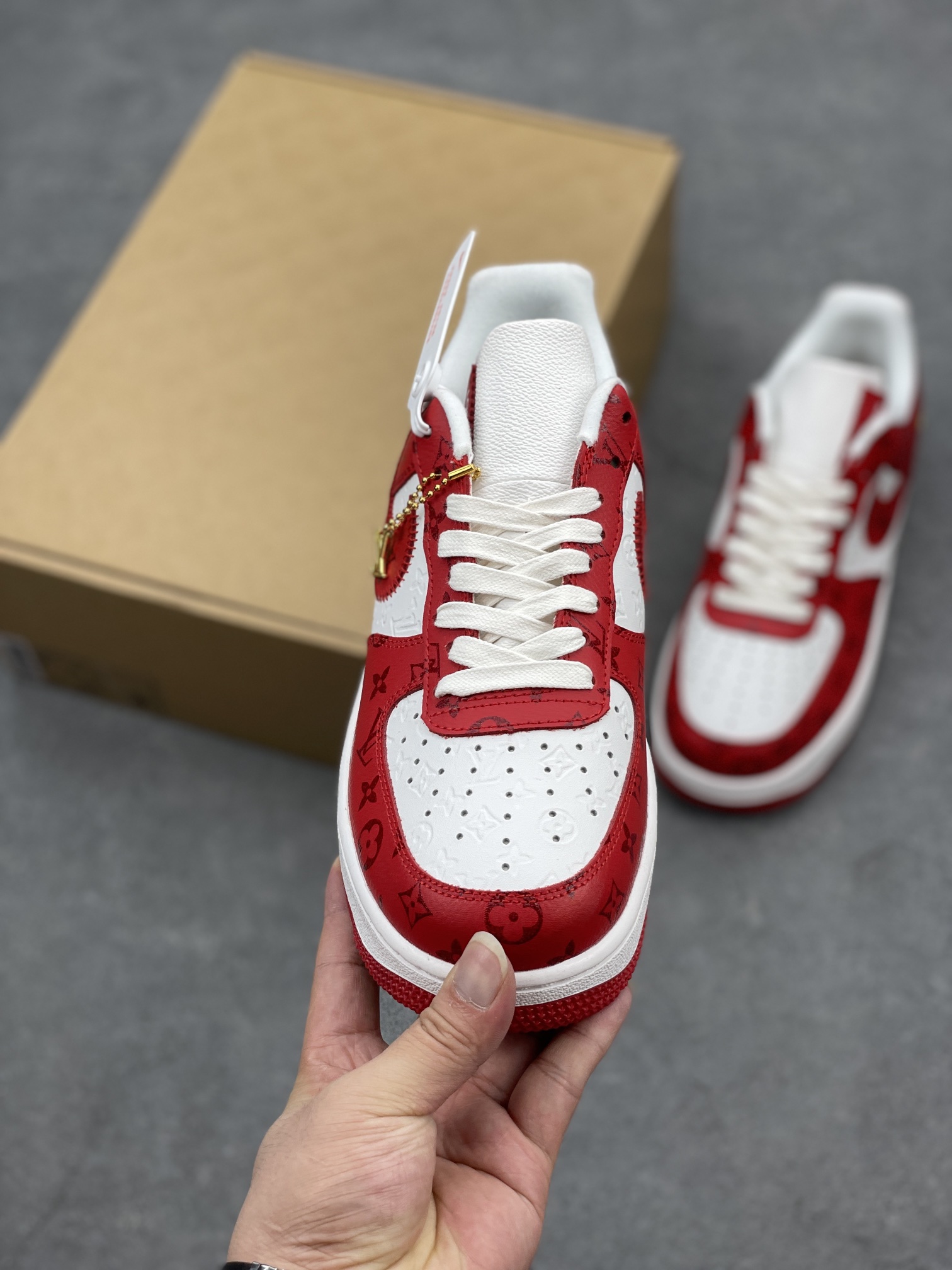 Lv x Nike Air Force 1 Low Louis Vuitton Sneakers - Red/White 3 i1660683044 7406 1
