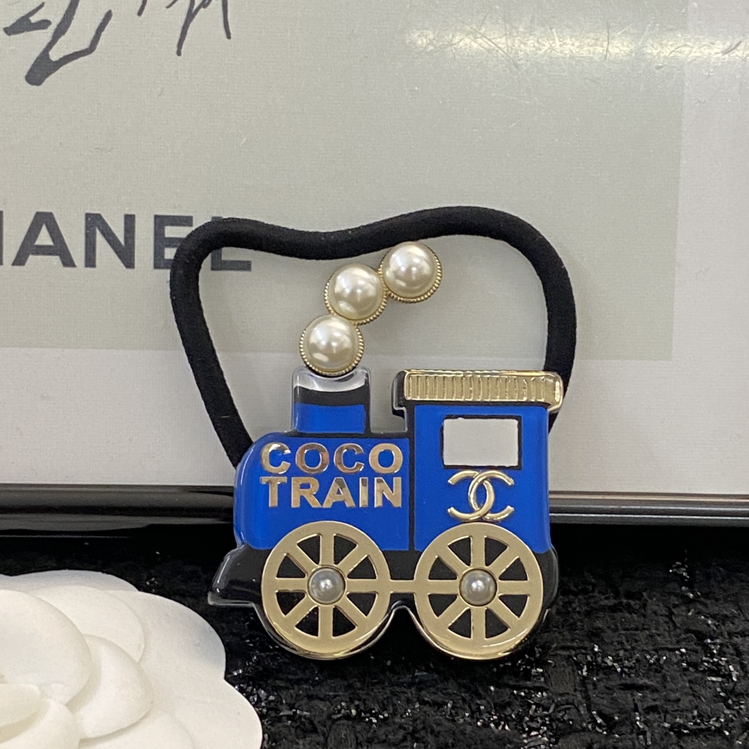 编码 H219   
✨CHANEL🇫🇷小香 
专柜最新款同步上新
香奈儿最新款发绳
不一样的潮流范
活