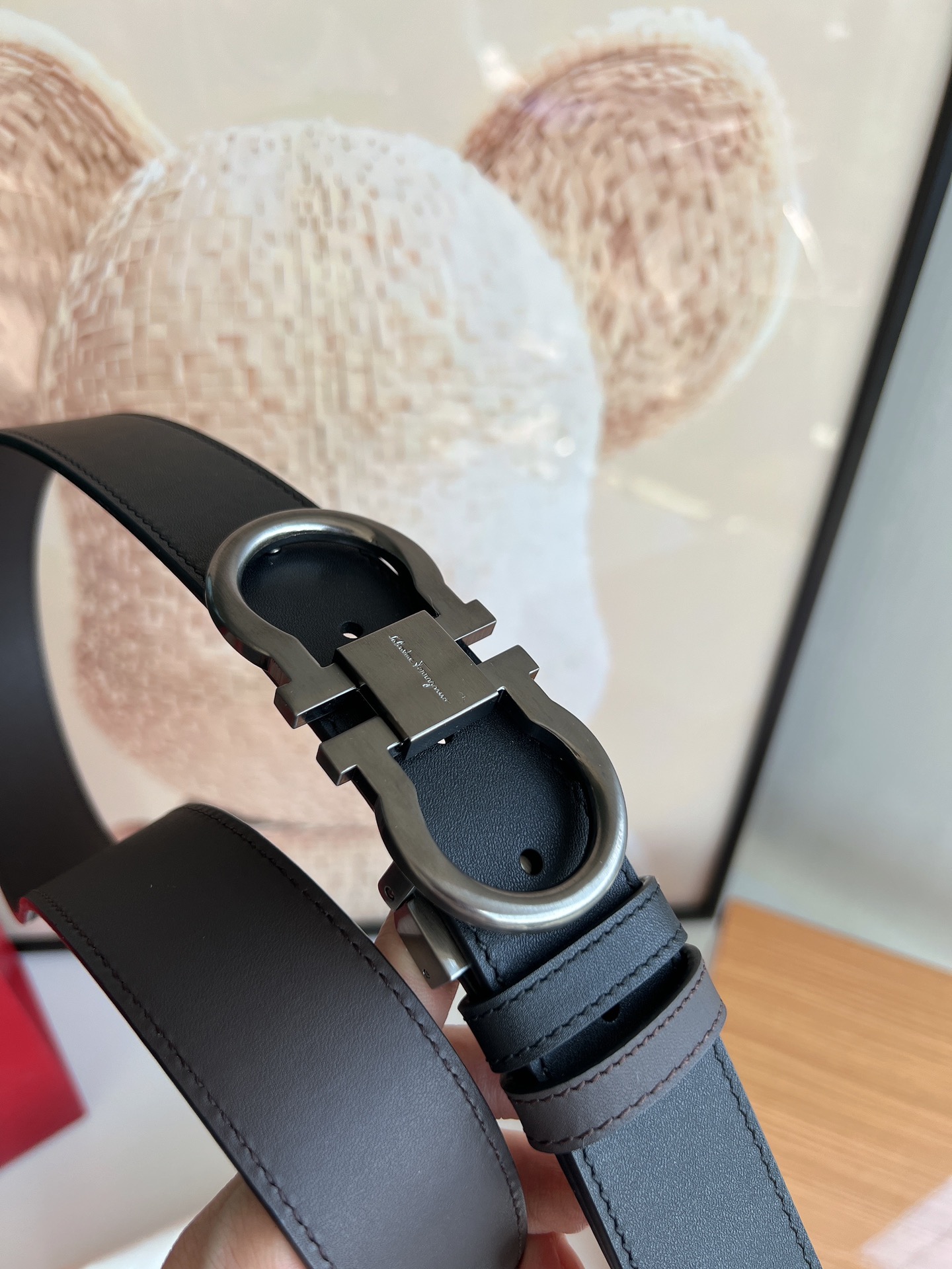 Ferragamo菲拉格慕   精致8字金属夹扣男士3.5cm腰带