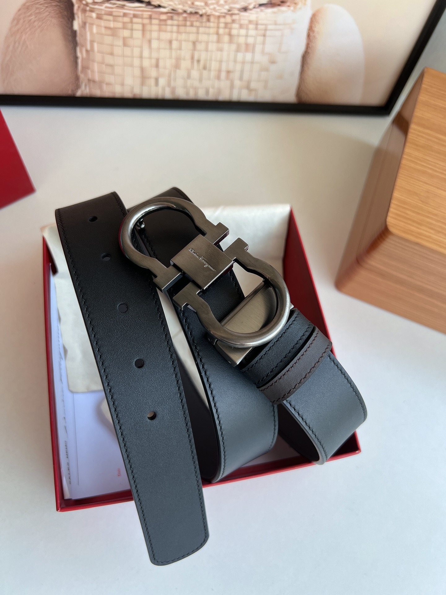 Ferragamo菲拉格慕   精致8字金属夹扣男士3.5cm腰带