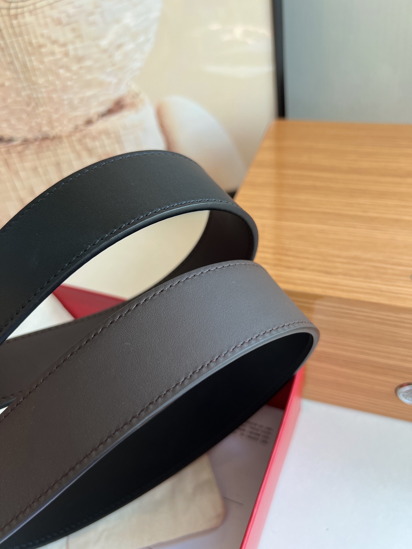 Ferragamo菲拉格慕   精致8字金属夹扣男士3.5cm腰带
