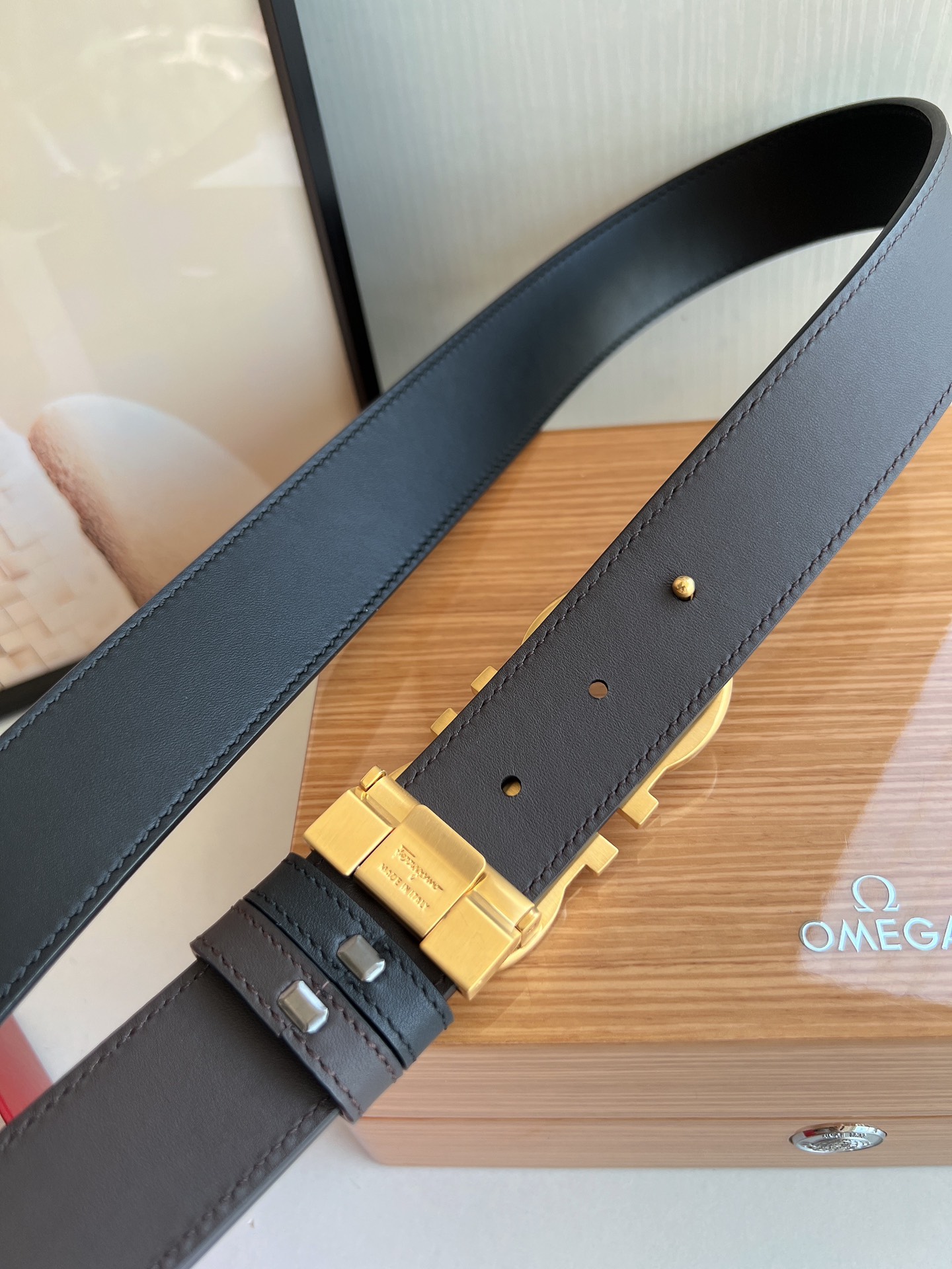 Ferragamo菲拉格慕   精致8字金属夹扣男士3.5cm腰带