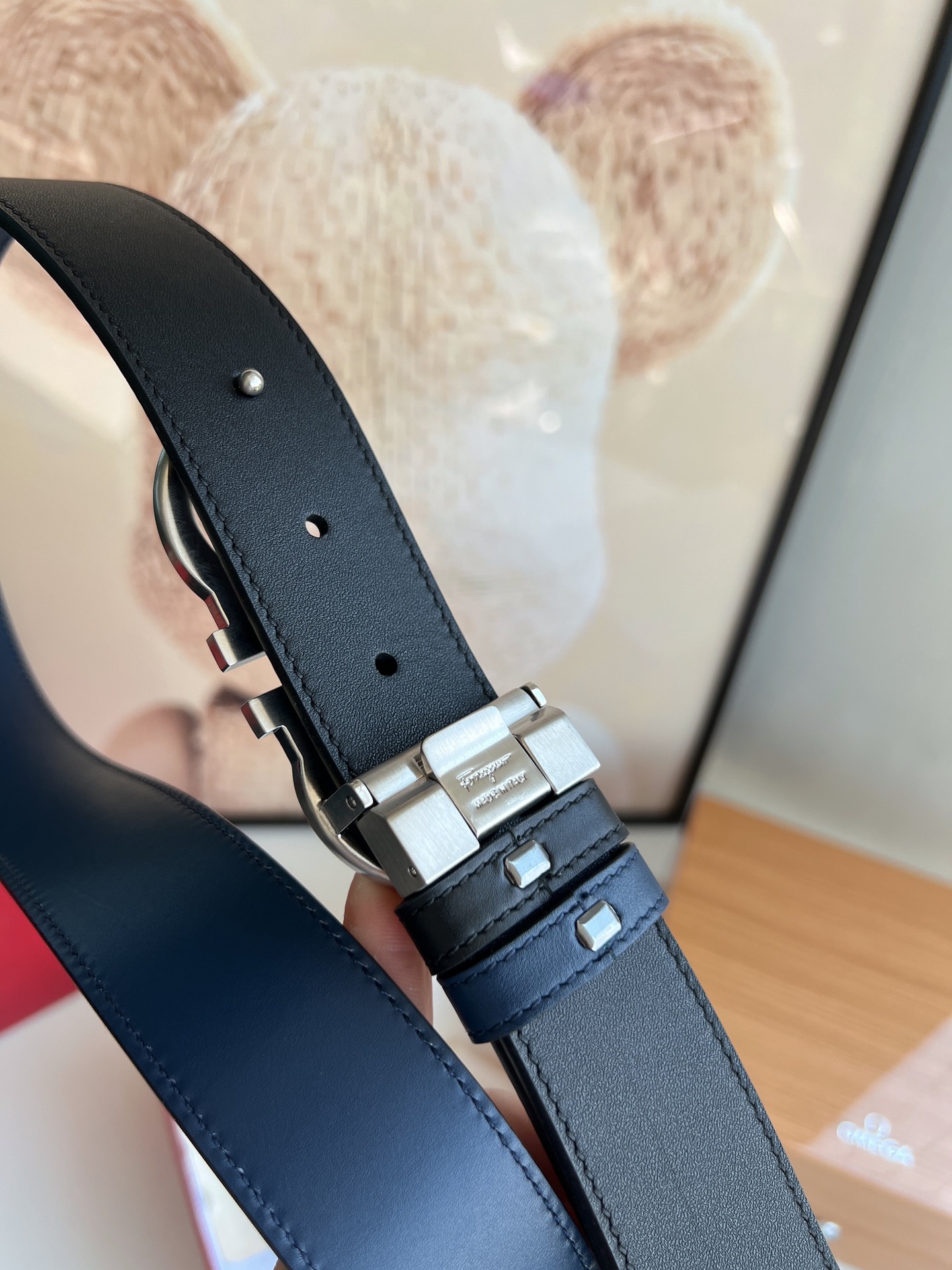 Ferragamo菲拉格慕   精致8字金属夹扣男士3.5cm腰带