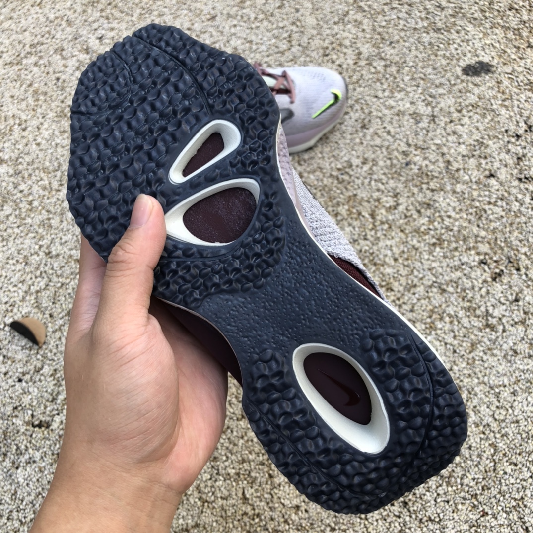 340 NIKE SPARK FLYKNIT DD1901-600