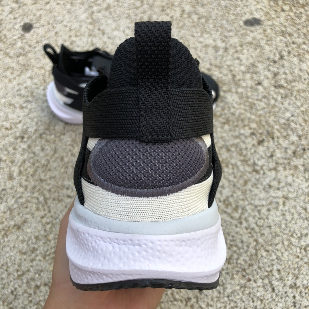 340 NIKE SPARK FLYKNIT DD1901-008
