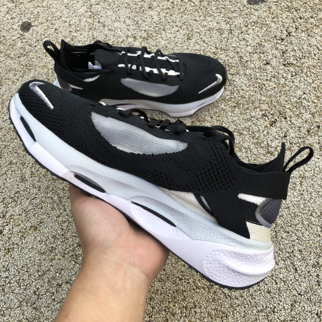 340 NIKE SPARK FLYKNIT DD1901-008