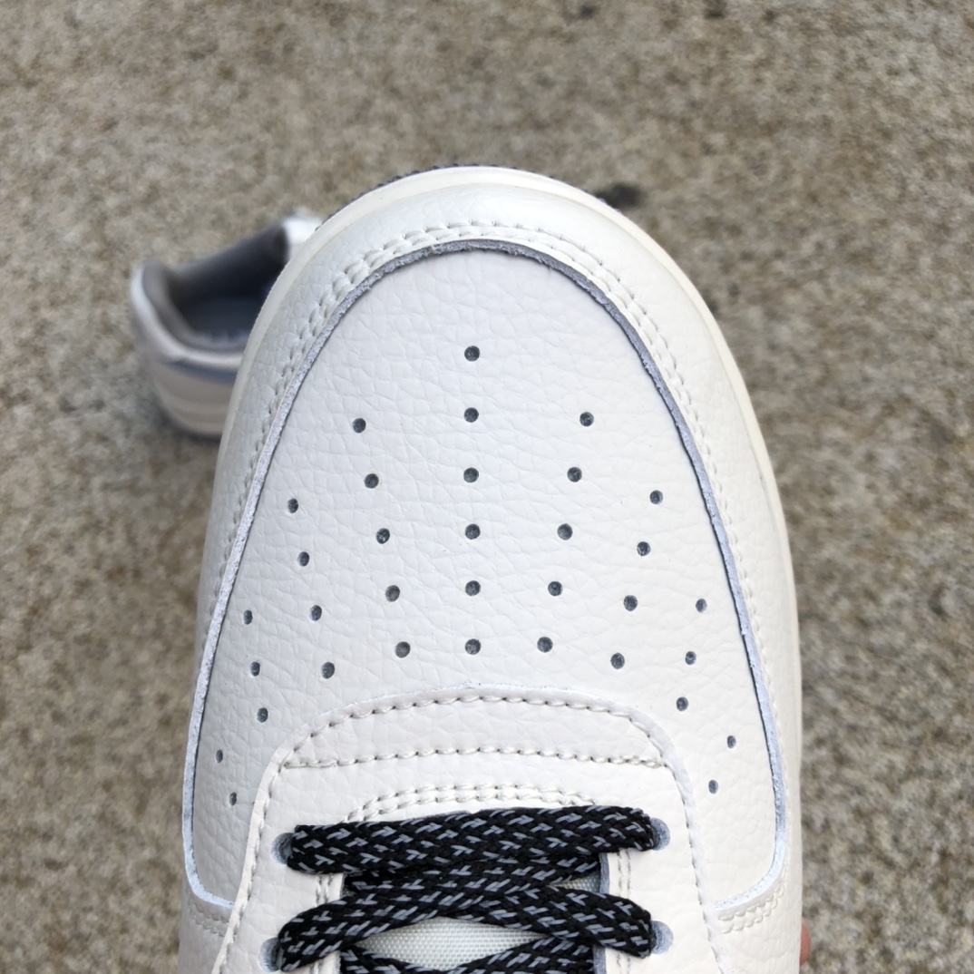 280  Nike耐克AIR FORCE 1 '07男子空军一号运动鞋秋季新款ch1806-006