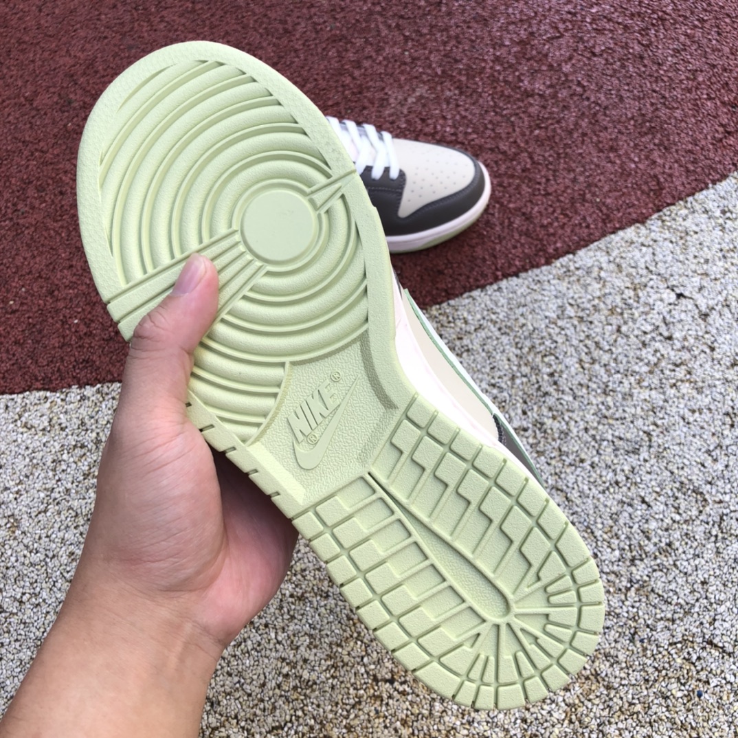 360  Nike Dunk Low Retro FB4960-210