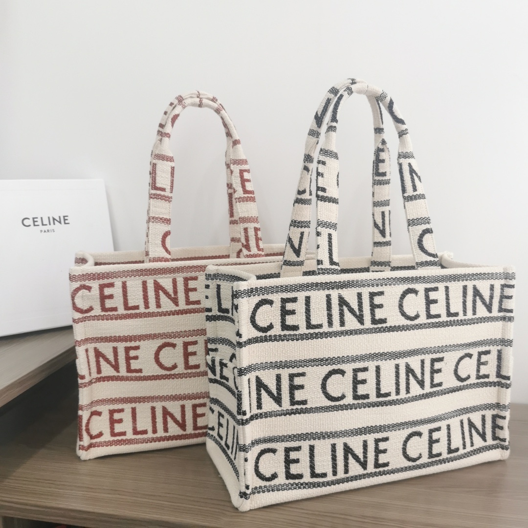 CELINECABASTHAIS新推出秋季大号托特毛巾面料大间缝隙柔软织物的材料!营造出度假️氛围特别亮