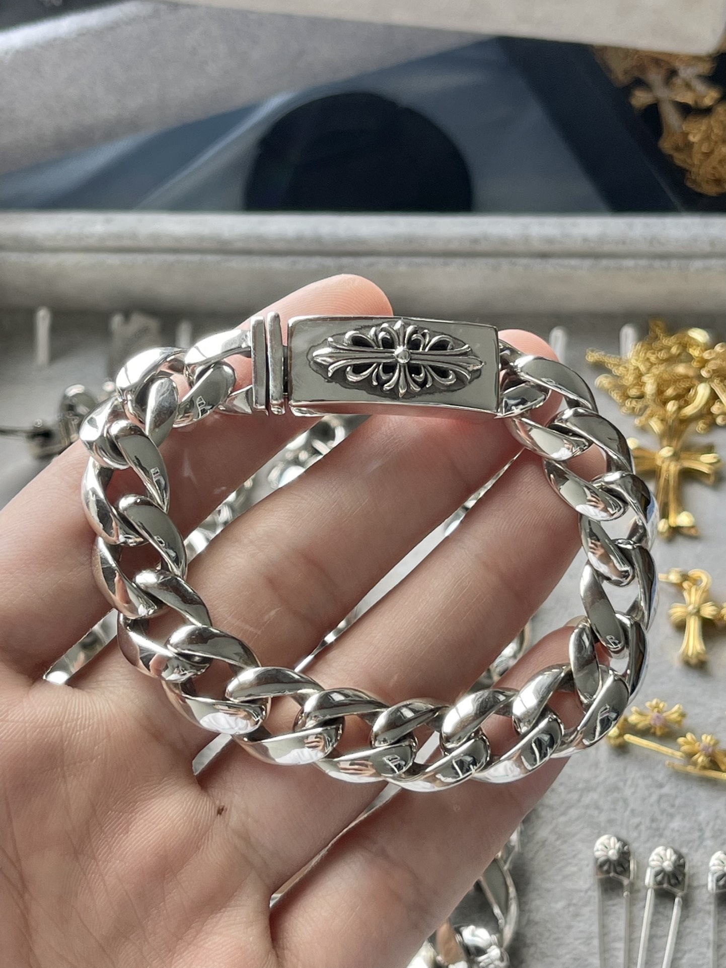 Chrome Hearts 克罗心 中号十字花手链