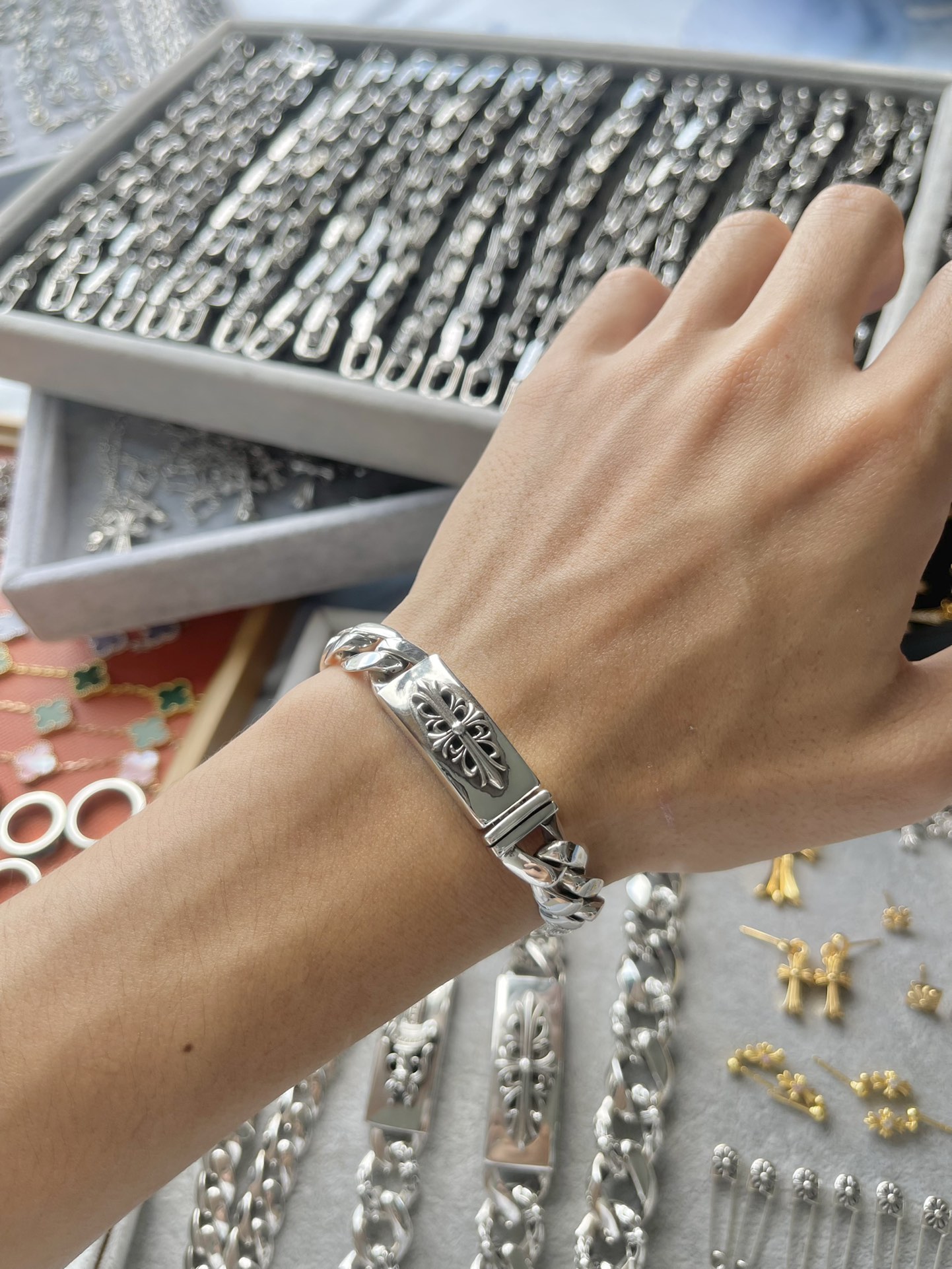 Chrome Hearts 克罗心 中号十字花手链