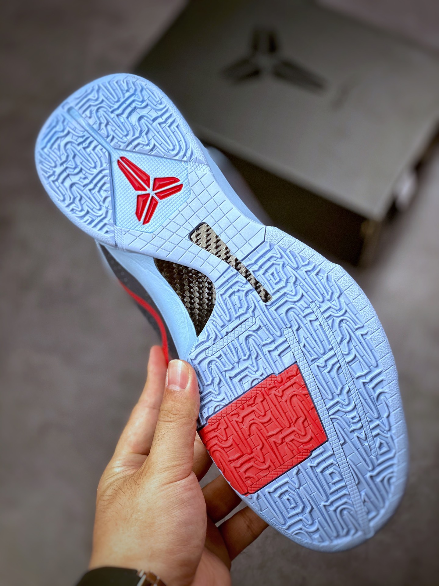 270 致敬Kobi 情怀满满 先行版 NIKE ZOOM KOBE 5 PROTRO 科比五代 CD4991-109