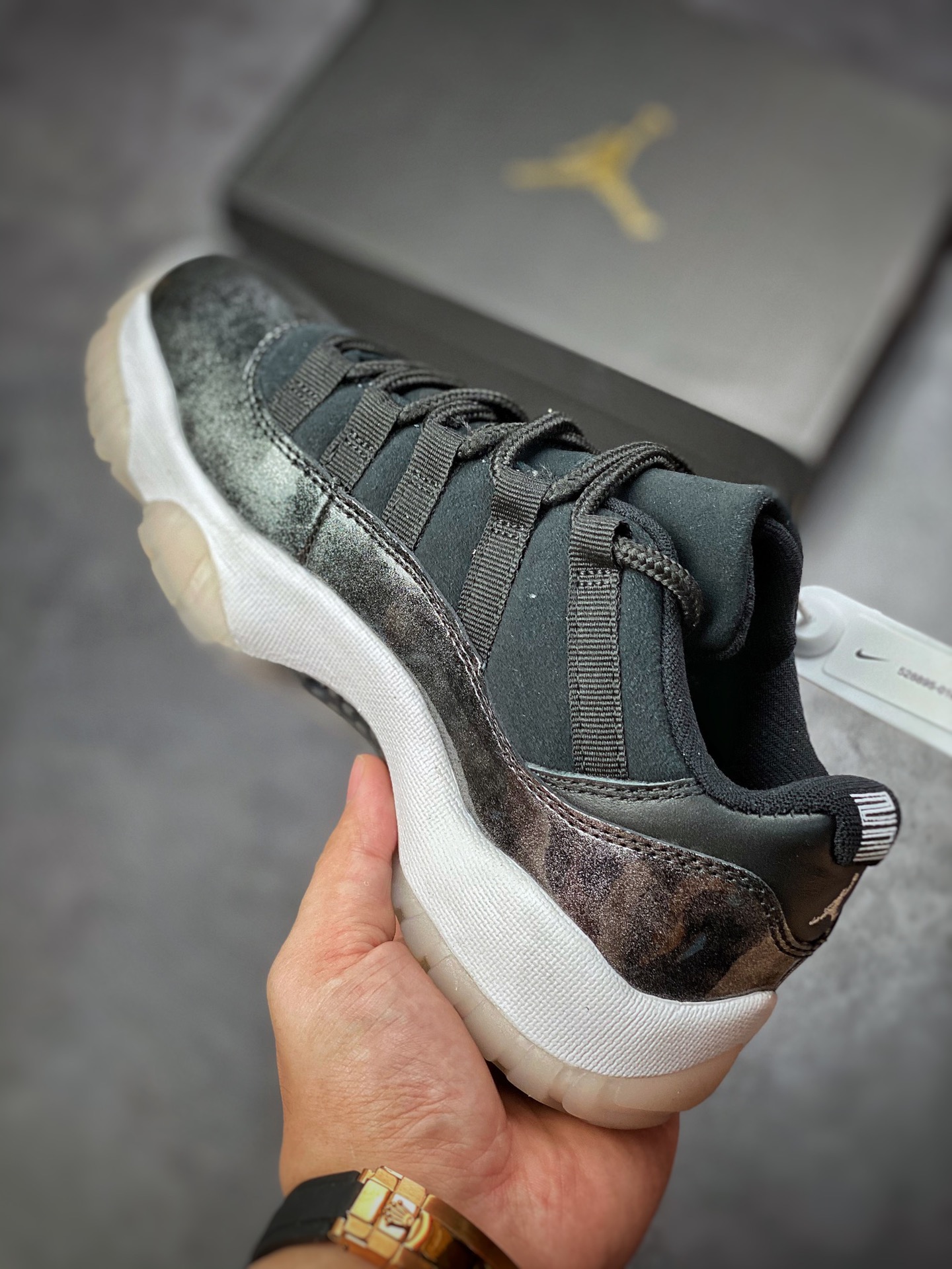 Air Jordan 11 Retro Low Earl Gray 528895-010