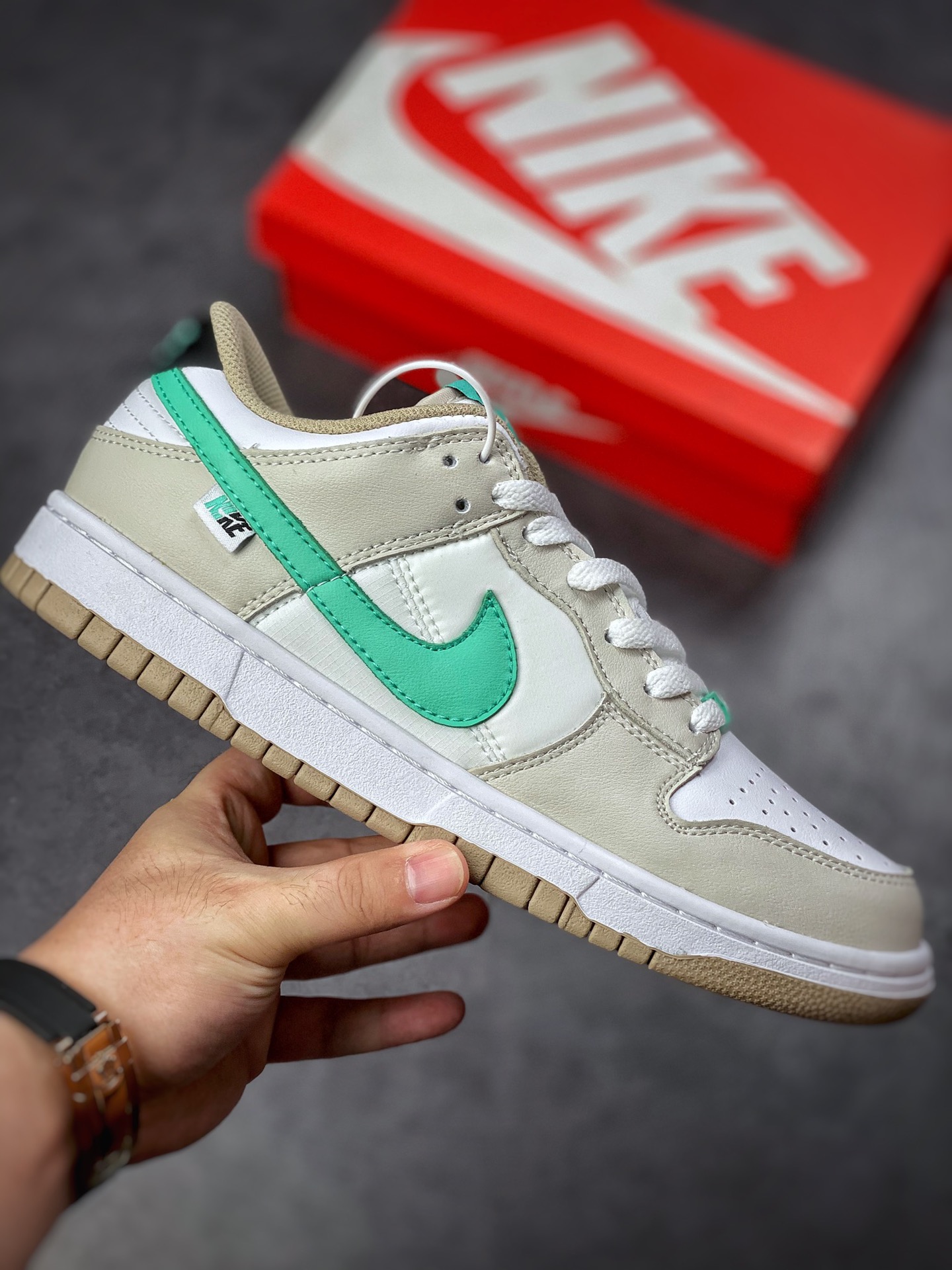 200 Nike SB Dunk Low 白棕绿 DX6063-131