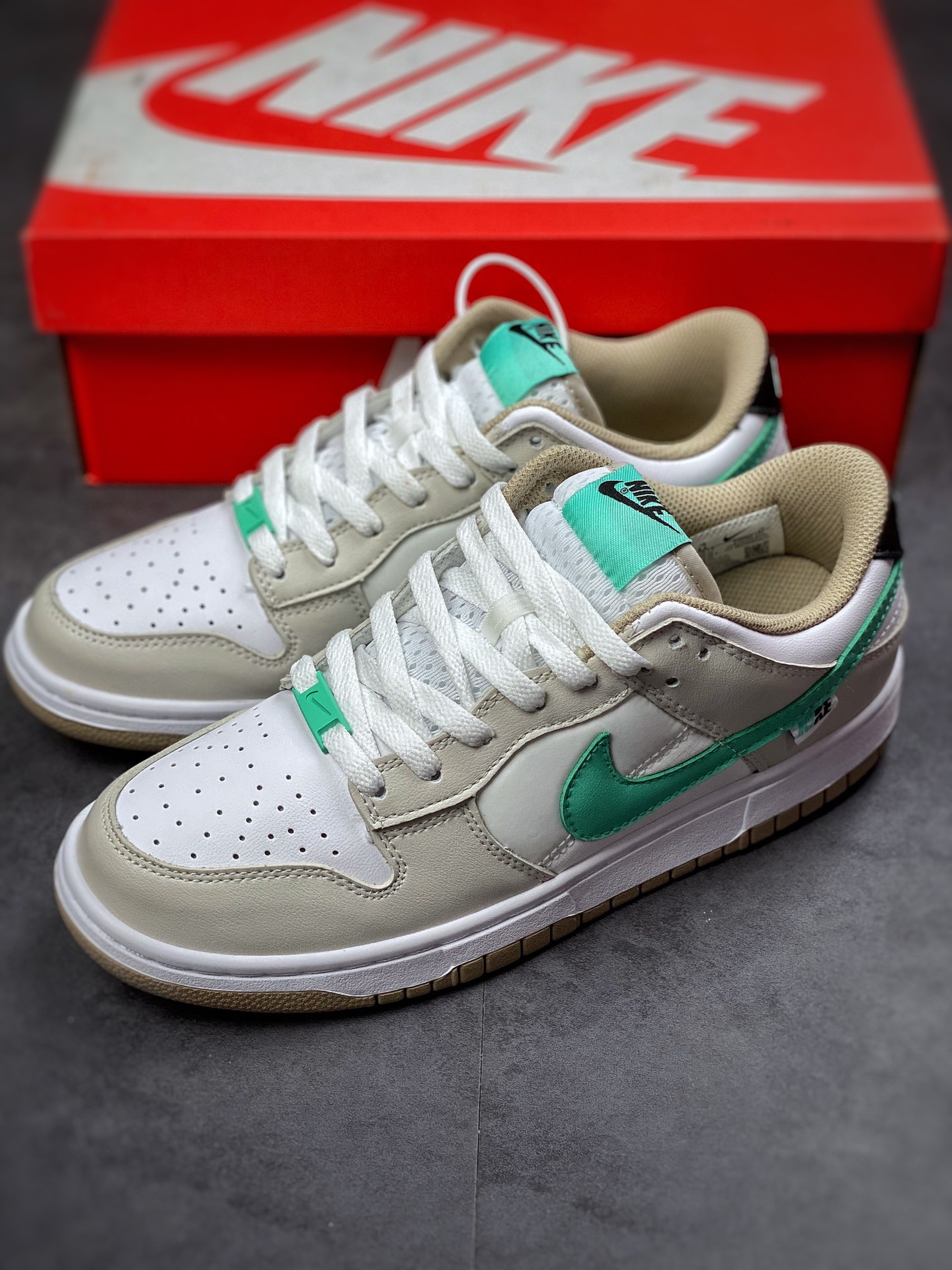 200 Nike SB Dunk Low 白棕绿 DX6063-131