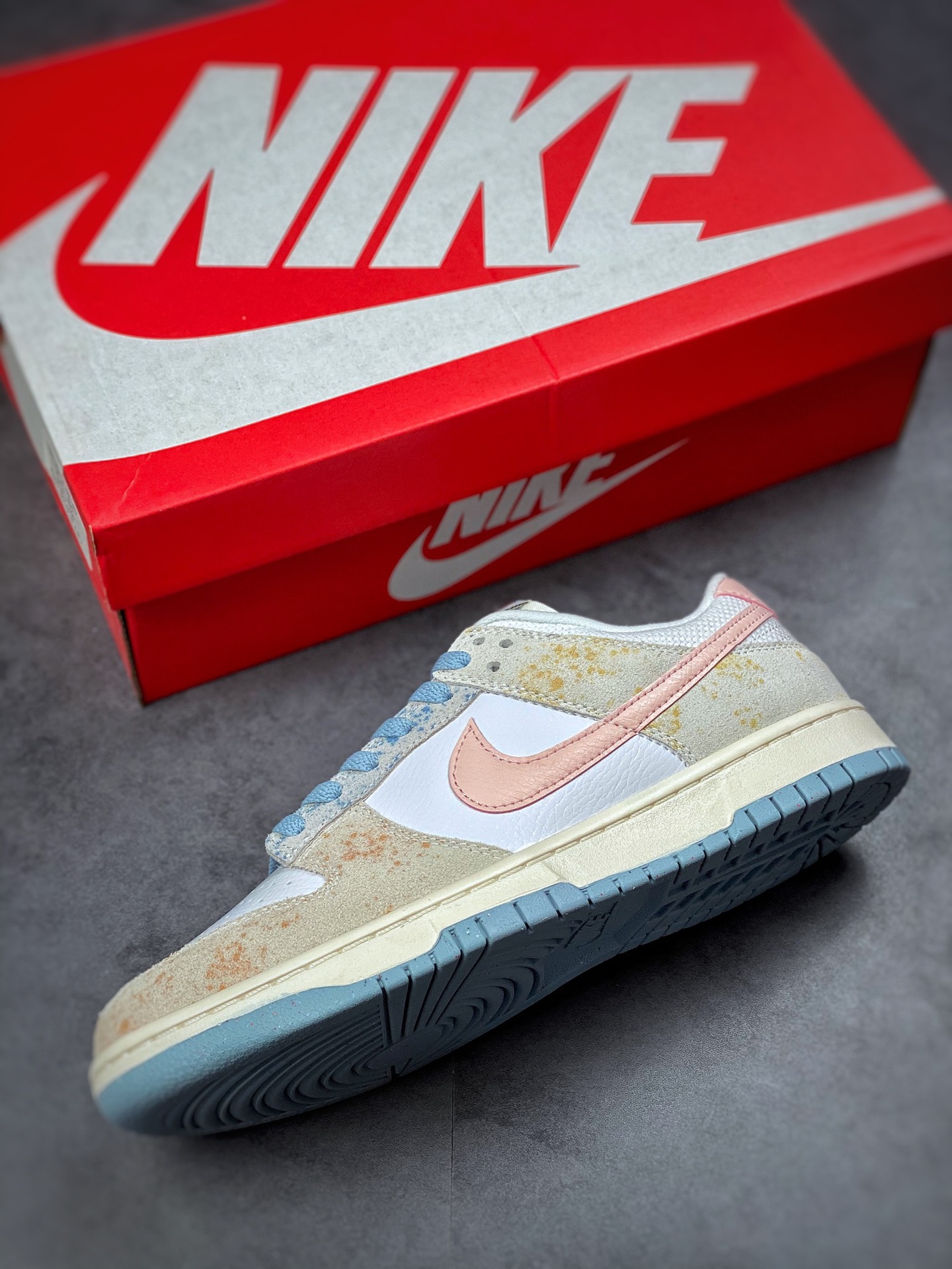 280 Nike SB Dunk Low 复活节白蓝粉DV6486-100
