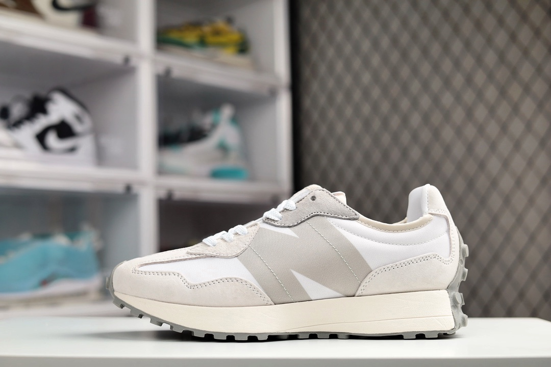 G5 综合版+男女鞋真标半码制+升级原楦原纸版开发版型+采用正确无色差固色翻毛皮及太空革鞋面材质构成+中底高弹EVA发泡材质组合满丁防滑耐磨橡胶外底上世纪 70 年代的意大利街头风格张子枫同款，NB新百伦New Balance MS327系列复古休闲运动慢跑鞋BD