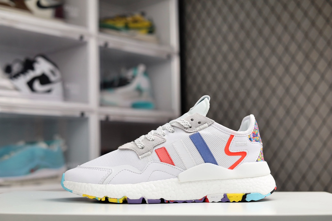 H0 公司级 阿迪达斯Nite Jogger 2020 Boost 夜行者复古跑鞋原厂材料 原厂大底 私家独模 网布搭配麂皮拼接打造鞋面 极具复古风格鞋头及鞋跟点缀3M反光设计极为亮眼中底采用全掌 Boost 科技，厚度相当可观，脚感极佳