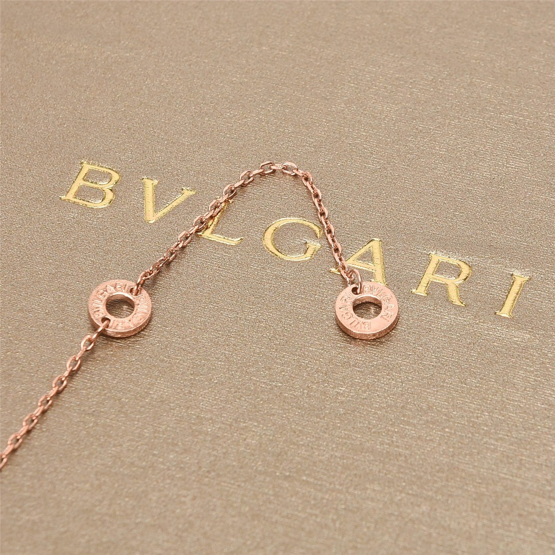 220 BVLGARI/宝格丽 贝壳蛇骨项链 官