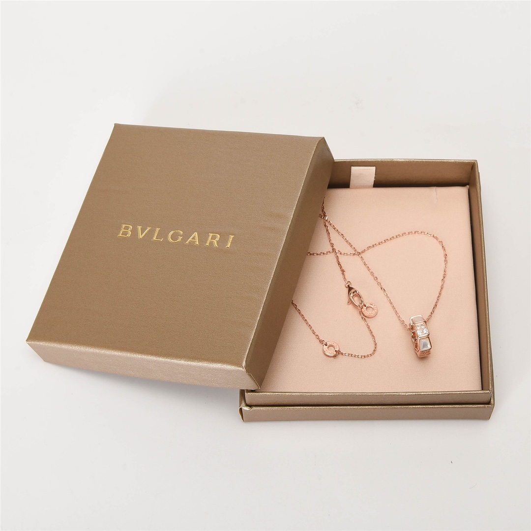 220 BVLGARI/宝格丽 贝壳蛇骨项链 官
