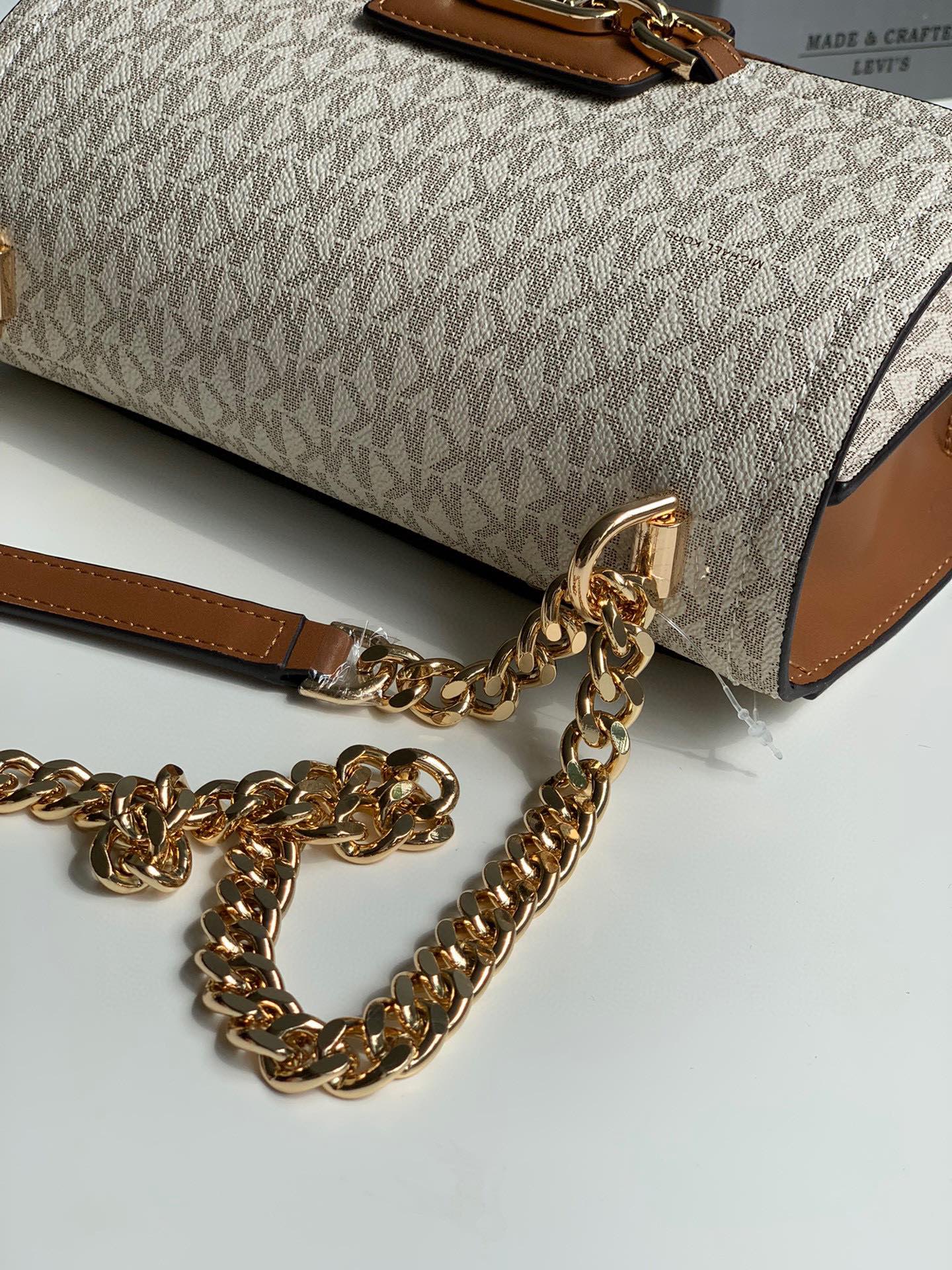 Michael Kors ～MK新款Heather 大号老花链条单肩包 小巧 是为她臻选的精美之礼