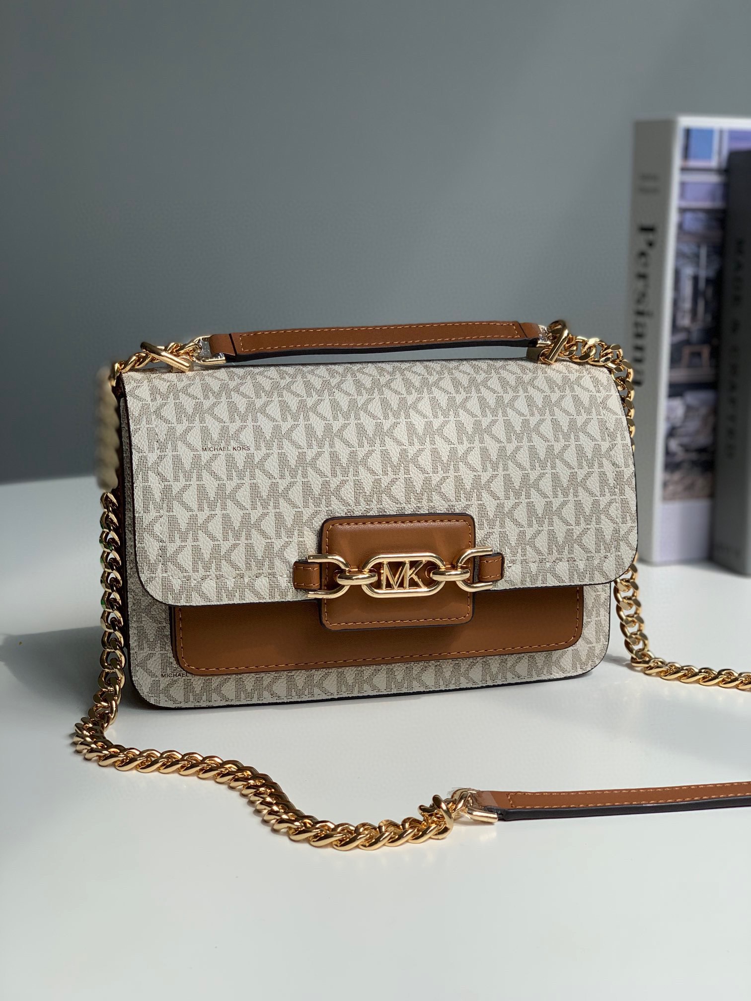 Michael Kors ～MK新款Heather 大号老花链条单肩包 小巧 是为她臻选的精美之礼