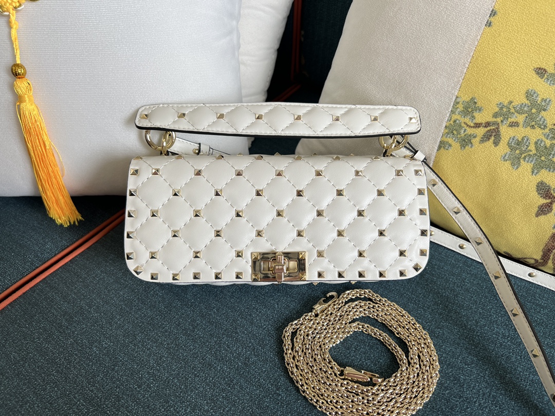 Valentino Tassen handtassen Luxe 7 -sterren replica
 Naaien Chamois Koeienhuid Kettingen