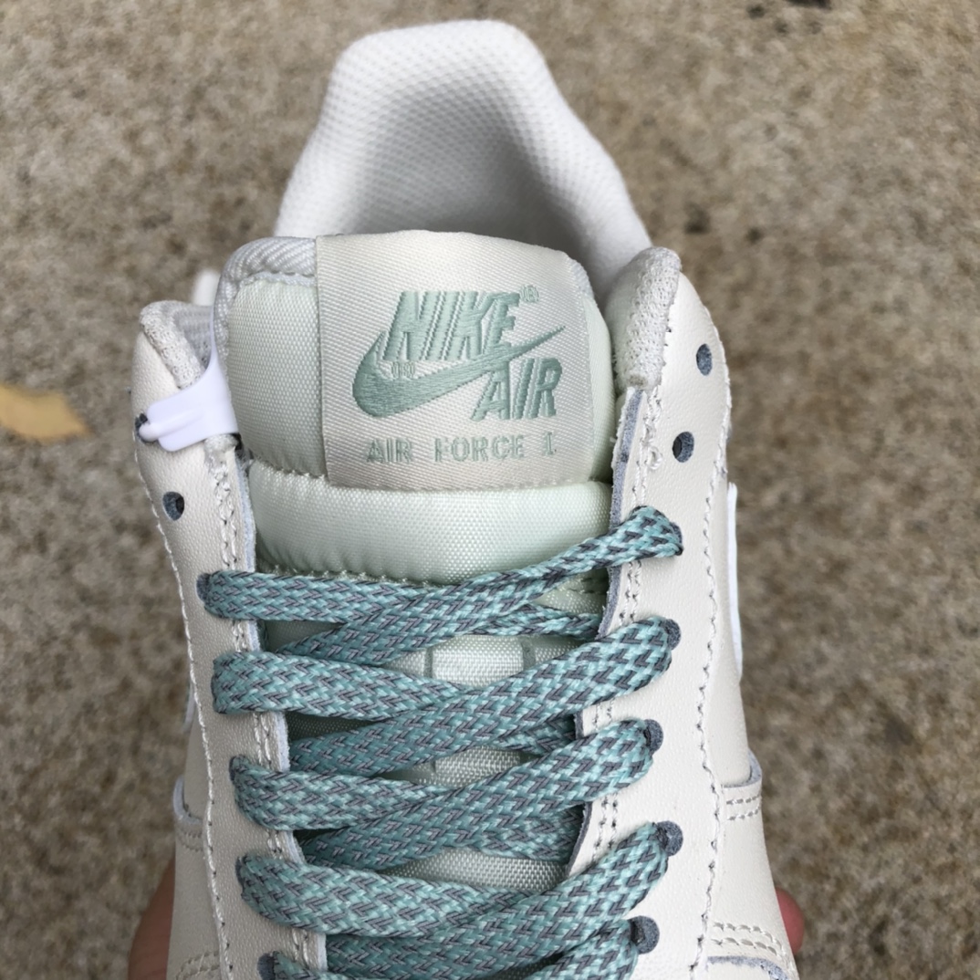 280  Nike耐克AIR FORCE 1 '07男子空军一号运动鞋秋季新款LQ3151-606