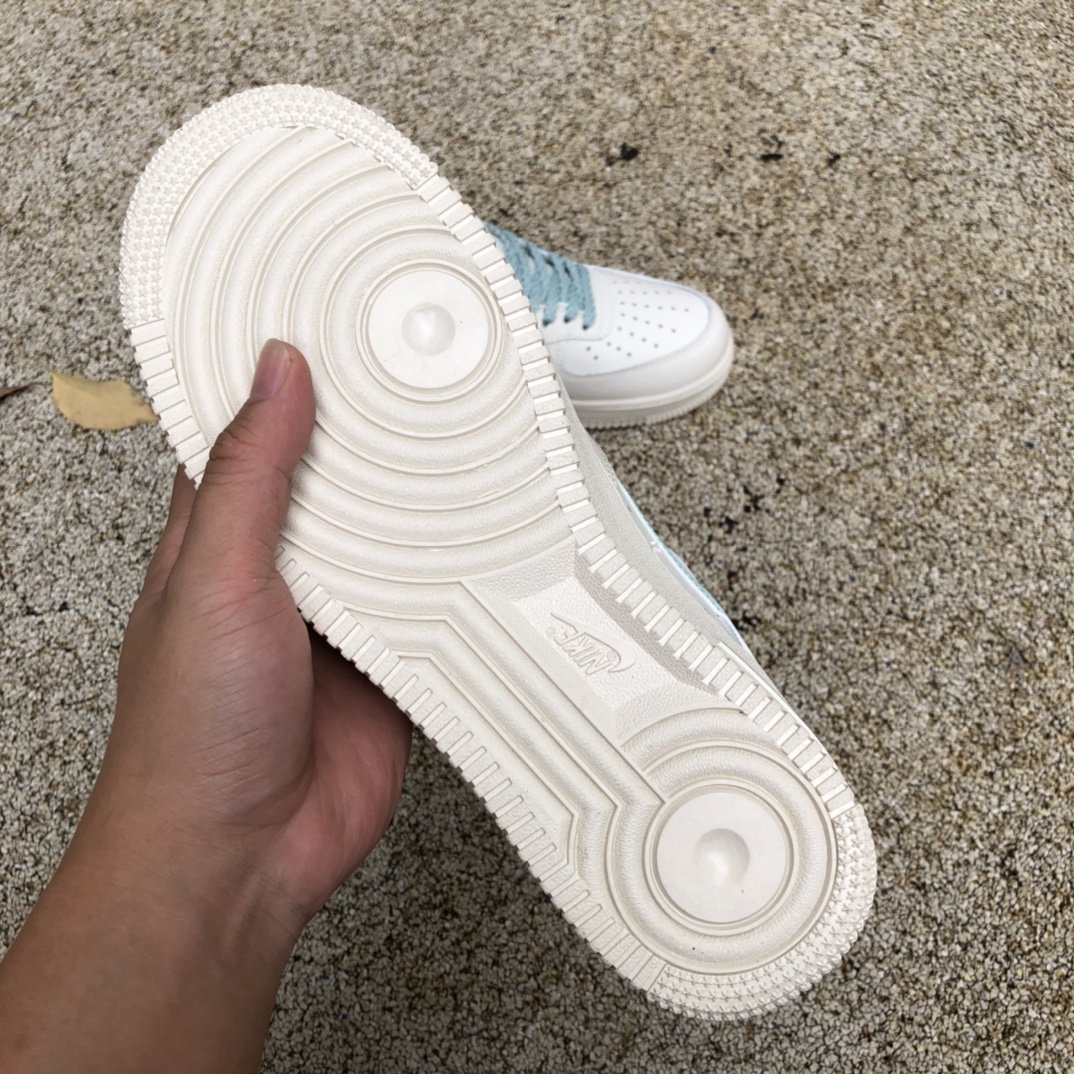 280  Nike耐克AIR FORCE 1 '07男子空军一号运动鞋秋季新款LQ3151-606