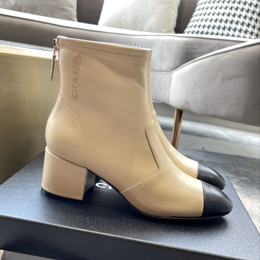 CHANEL 秋冬モデル レディースブーツ スリッポン ストレートブーツ 乗馬ブーツ イタリア製本革アウトソール