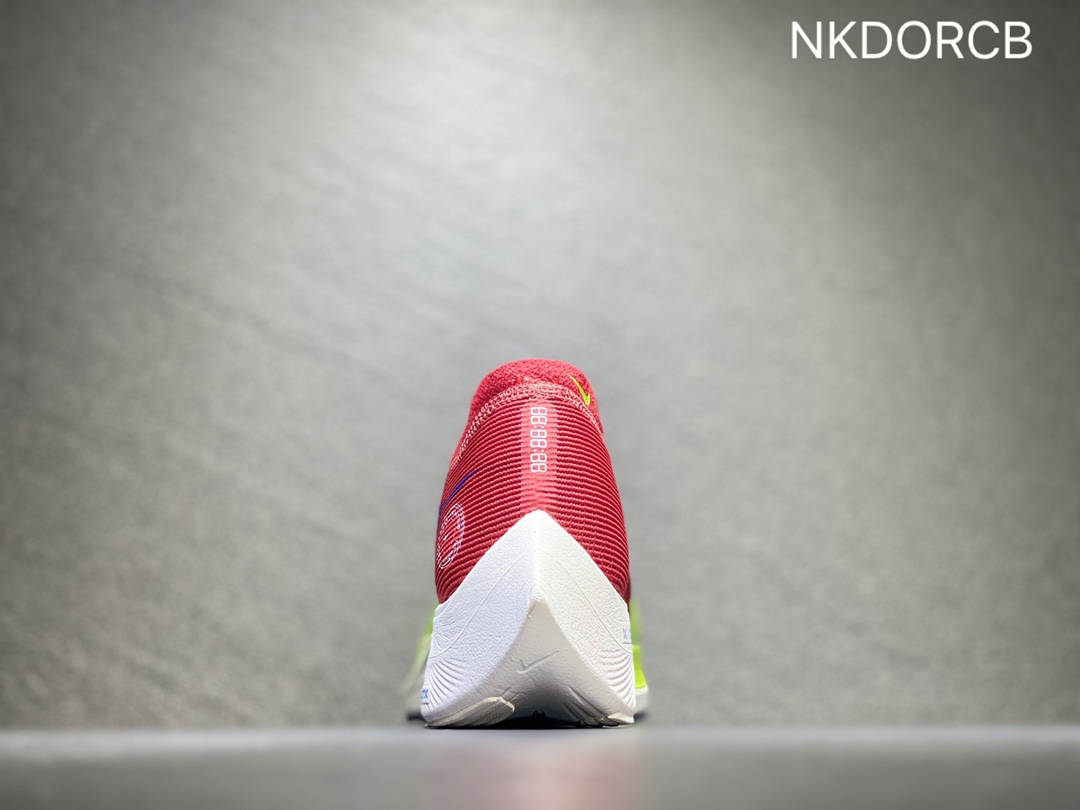 200 Nike ZoomX Vaporfly Next% 马拉松跑步鞋二代 DX3371-600