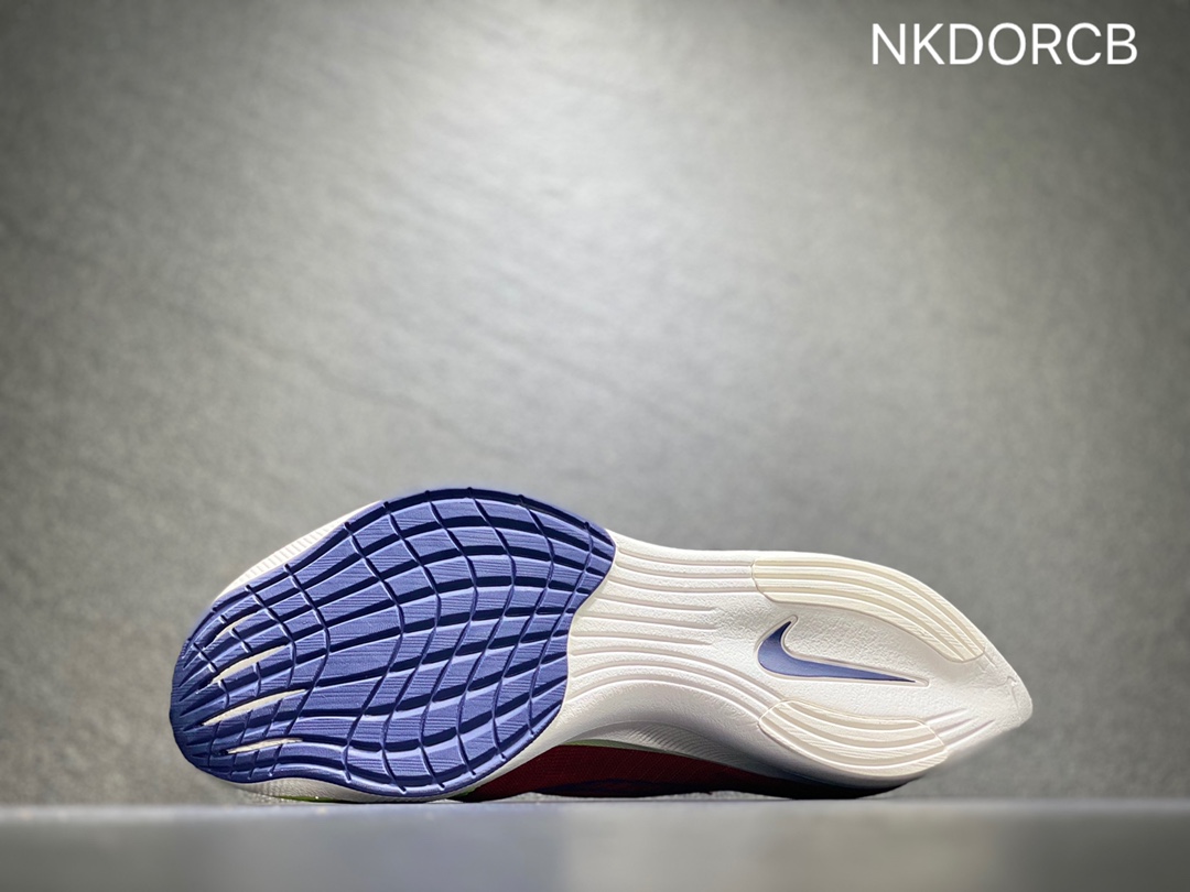 200 Nike ZoomX Vaporfly Next% 马拉松跑步鞋二代 DX3371-600