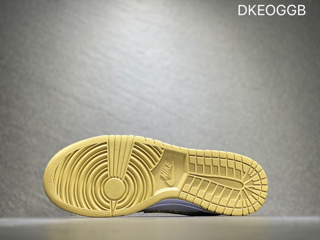 300 NIKE Dunk SB Low 低帮休闲板鞋  DH4401-104