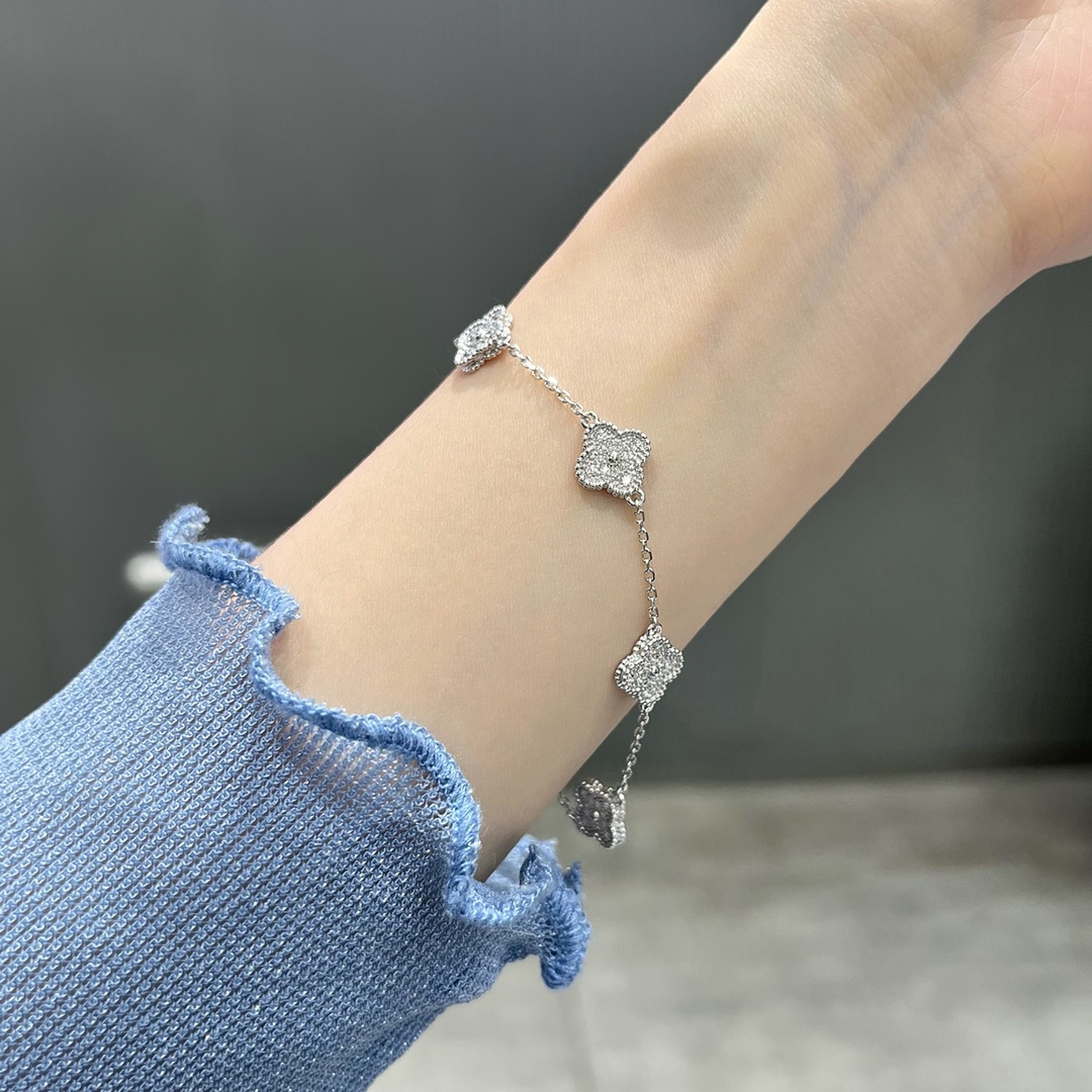 Van Cleef & Arpels vca mini六花满钻手链