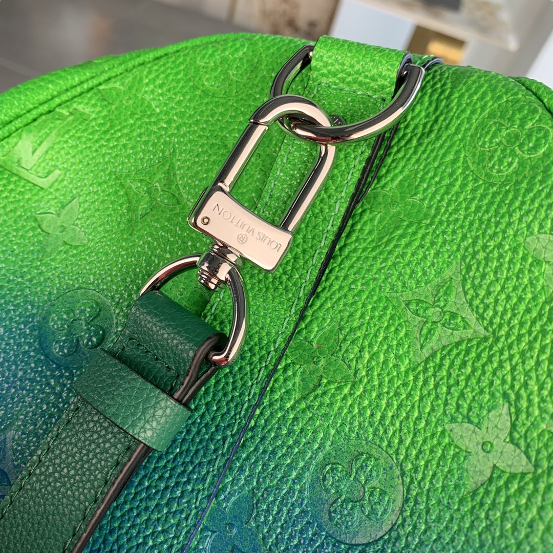 this Keepall Bandoulière 50 travel bag features American artist Lawrence - Bag 9