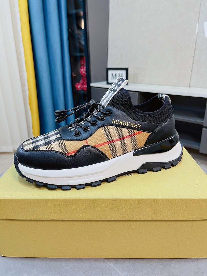 I5 巴宝莉 Burberry 系带休闲男鞋抢先上市，材料做工完胜市场所有版本 最高品质出货头层牛皮配进口原版材料真皮内里，私模软质大底，上脚舒适度高、进口专用材料凸显品牌独特魅力 ，高端定制 38一44