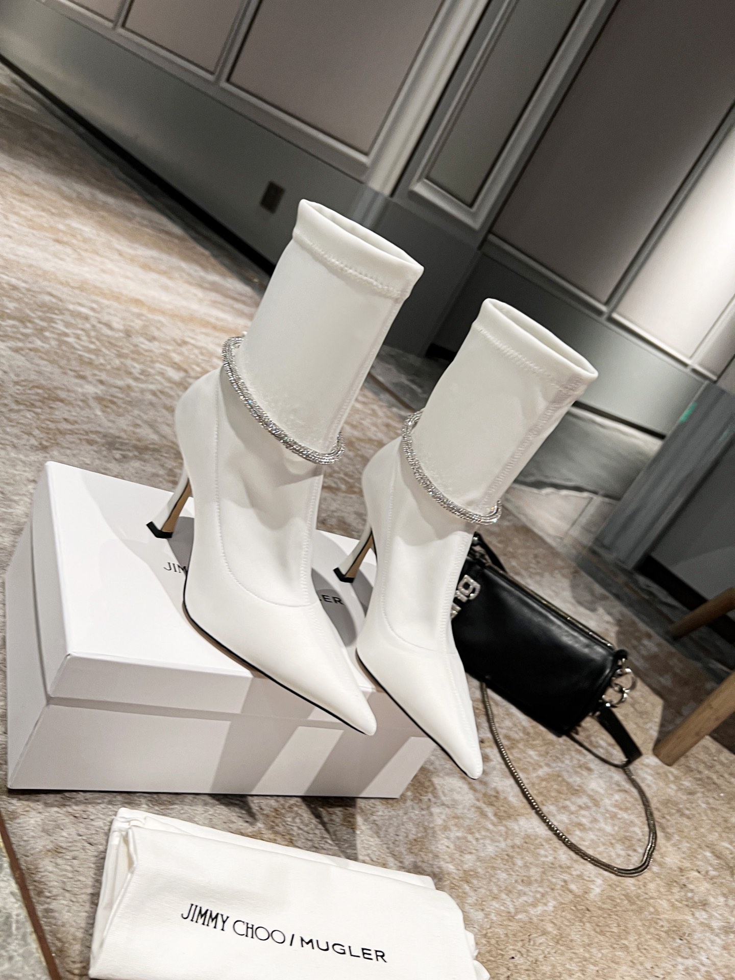 Jimmy Choo 22 Fall/Winter Collection: Luxurious Coiled Water Drill Boots, $695 - 图片 2