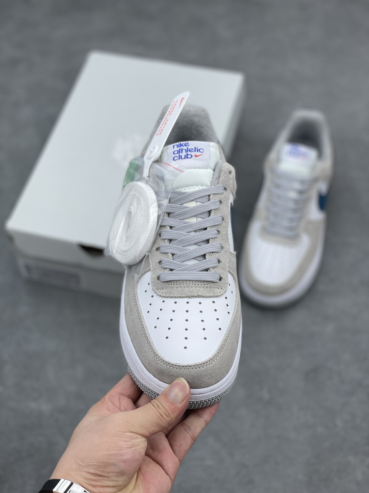 Nike Air Force 1 Low-Top Casual Sneakers: Original Design & Comfortable Fit 3 i1660845819 2334 1