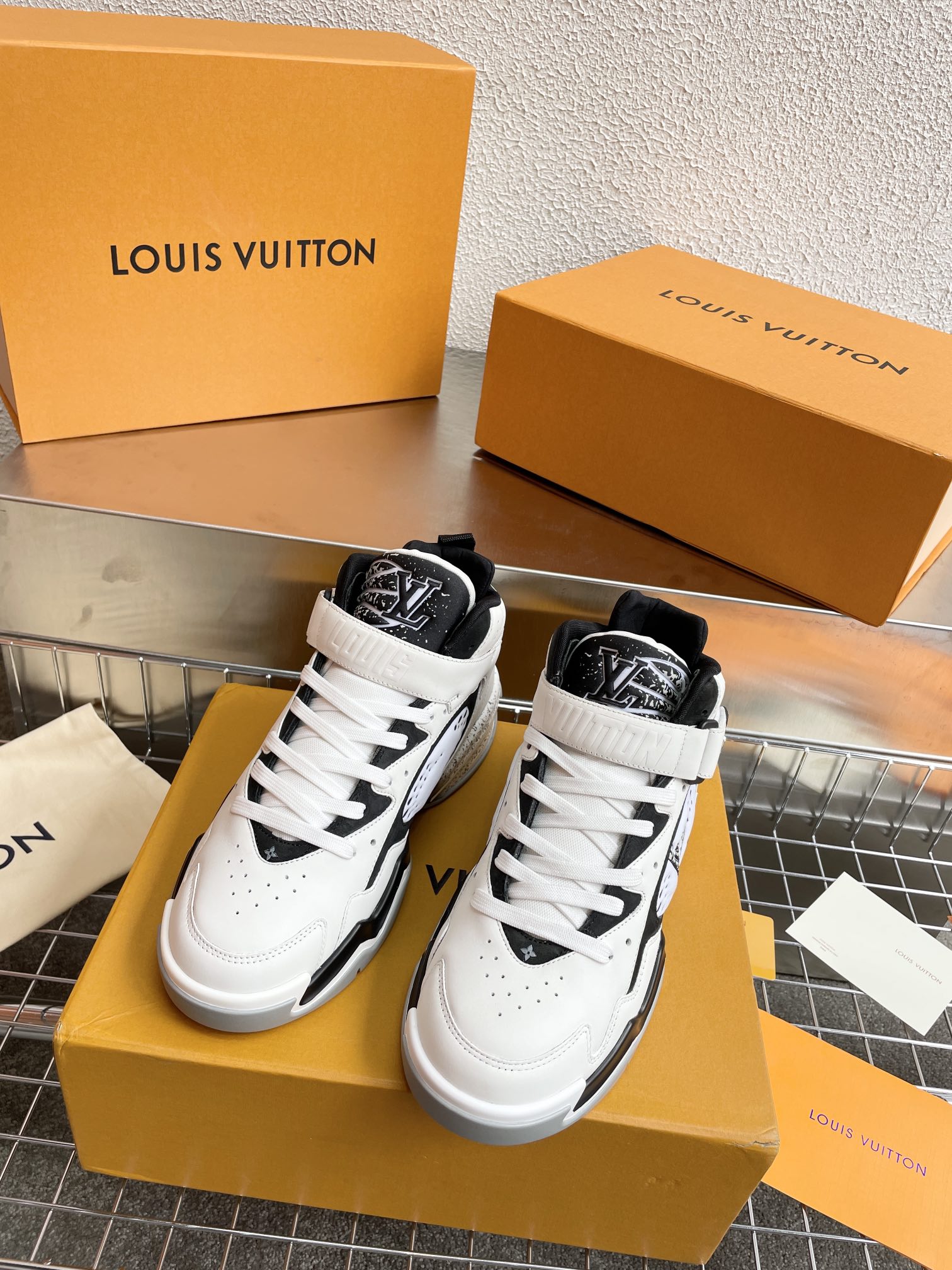Louis Vuitton LV，Trainer 2蓝球运动鞋