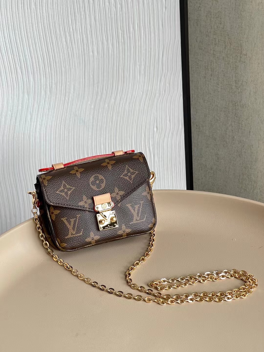 Best AAA+
 Louis Vuitton LV Pochette MeTis Handbags Crossbody & Shoulder Bags Top Fake Designer
 Monogram Canvas Cowhide Chains M81267